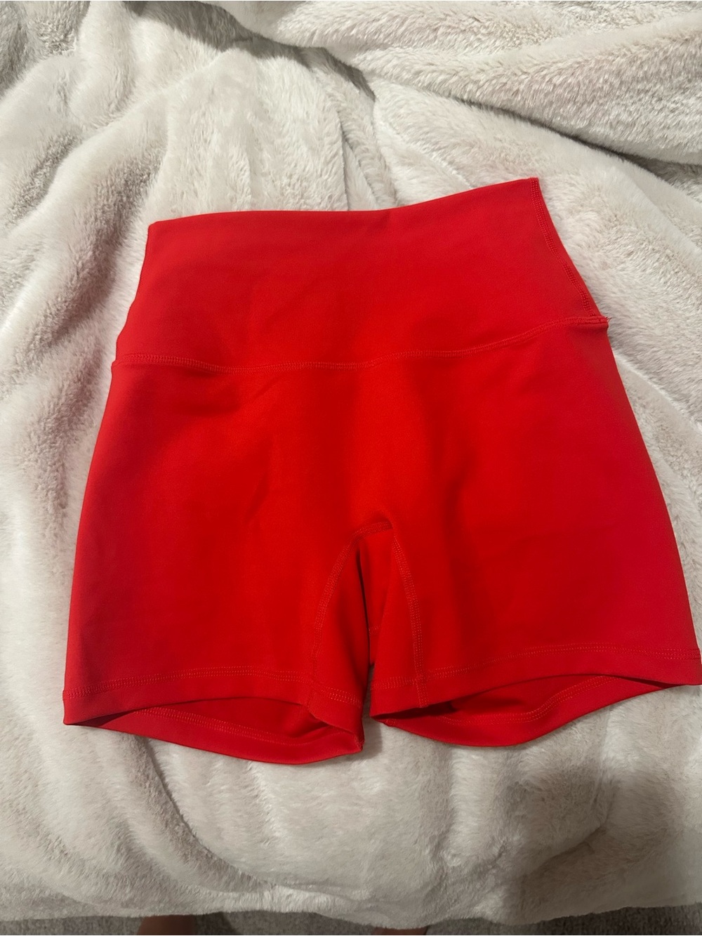 SET Active Maraschino Lux Shorts